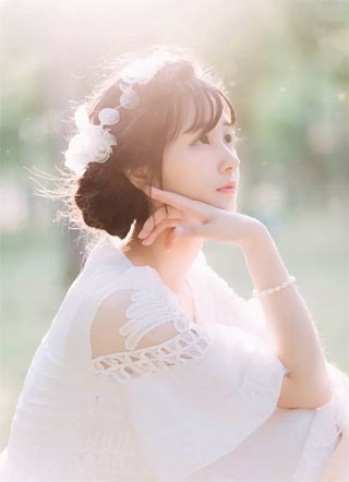 人流如潮