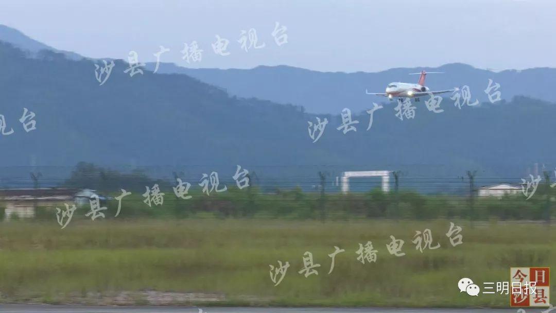 殲60戰(zhàn)機(jī)試飛震驚世界,殲60戰(zhàn)機(jī)試飛震驚世界，引領(lǐng)航空新時(shí)代