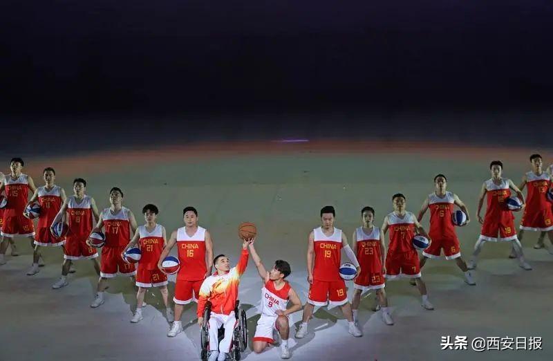 2025新澳門原料免費,澳門作為中國的特別行政區(qū)，一直以來在經(jīng)濟發(fā)展和社會進步方面取得了顯著成就。隨著時代的變遷，人們對于澳門未來的發(fā)展充滿期待。本文將圍繞關(guān)鍵詞澳門原料免費，探討澳門在原料供應(yīng)方面的未來發(fā)展趨勢，以及可能面臨的挑戰(zhàn)和機遇。