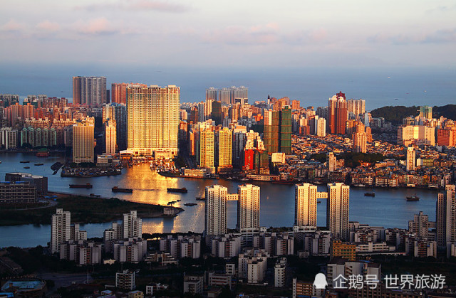 2025年澳門正版免費(fèi)大全,澳門正版免費(fèi)大全，探索未來(lái)的機(jī)遇與挑戰(zhàn)