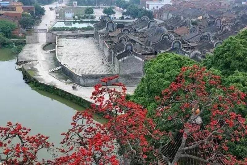 2025年新澳門天天開好彩大全,澳門是中國的一個特別行政區(qū)，以其獨特的文化、歷史背景和繁榮的博彩業(yè)而聞名。隨著時代的發(fā)展，澳門博彩業(yè)不斷創(chuàng)新和進步，為廣大彩民帶來了更多的樂趣和機遇。本文將圍繞澳門天天開好彩這一主題展開，展望未來的澳門博彩業(yè)以及彩民們所期待的精彩。